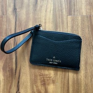 Kate spade black small L-zip wallet